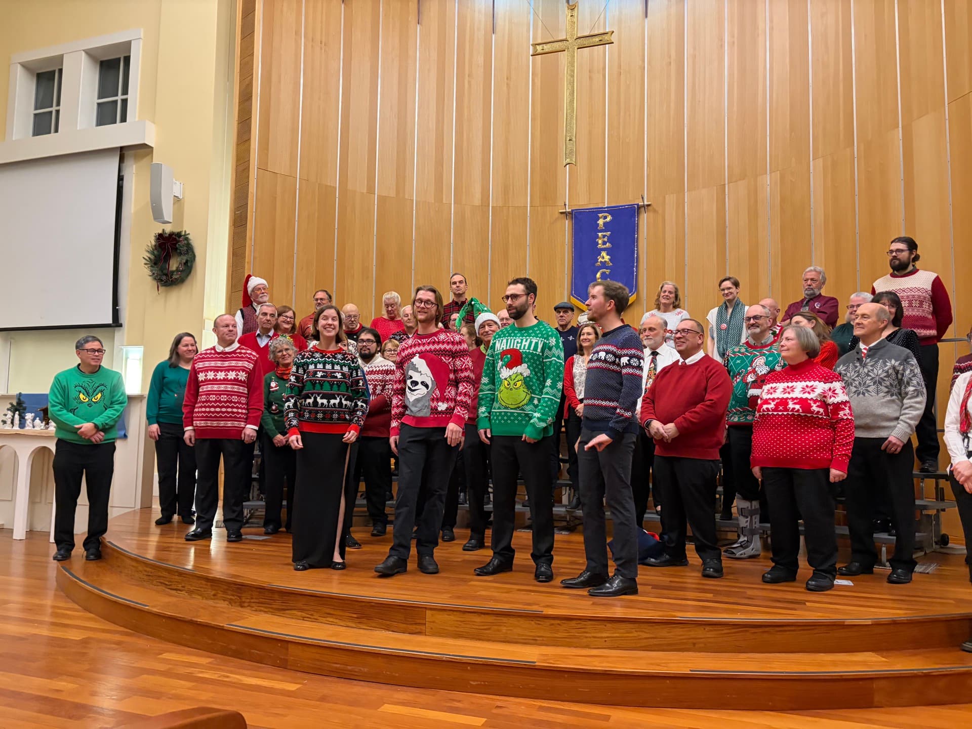 Downeasters chorus holiday performance